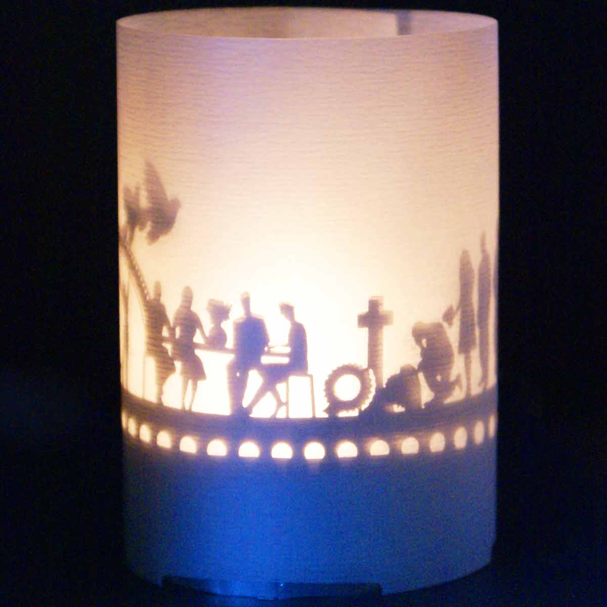 1010_Beileid_Schattenspiel_Trauer_Kerze_Trost_Abschied_Gedenken_Licht_Erinnerung_Andenken_Grablicht_Teelicht_Beerdigung_Beileidsgeschenk_Stimmungslicht