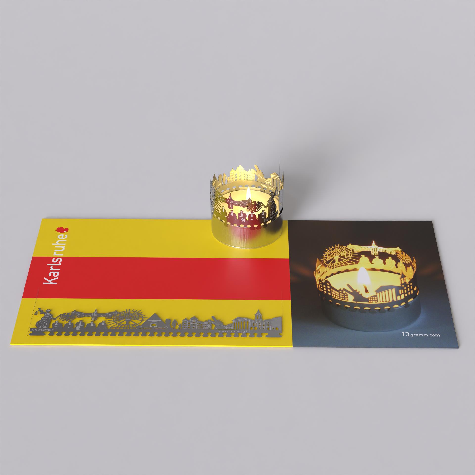 119_Postkarte_Karlsruhe_Motivkerze_Skyline_Stadtkirche_ZKM_Schloss-Gottesaue_Barocker-Stadtplan_Bundesverfassungsgericht_Schloss-Karlsruhe_Bundesgerichtshof