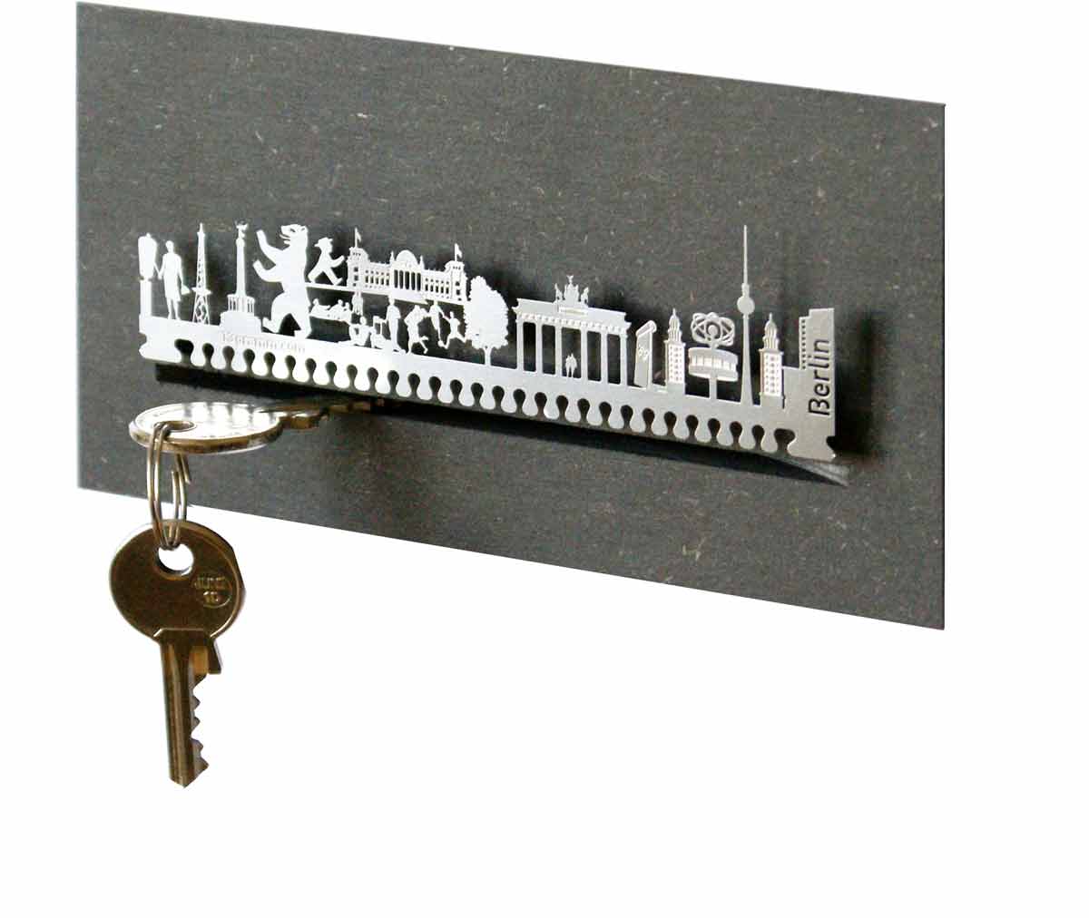 2100_Berliner-Geschenkidee-Schluesselbrett_Berlin_Skyline_Souvenir_Brandenburger-Tor_Reichstag_Fernsehturm_elegant_praktisch_stilvoll