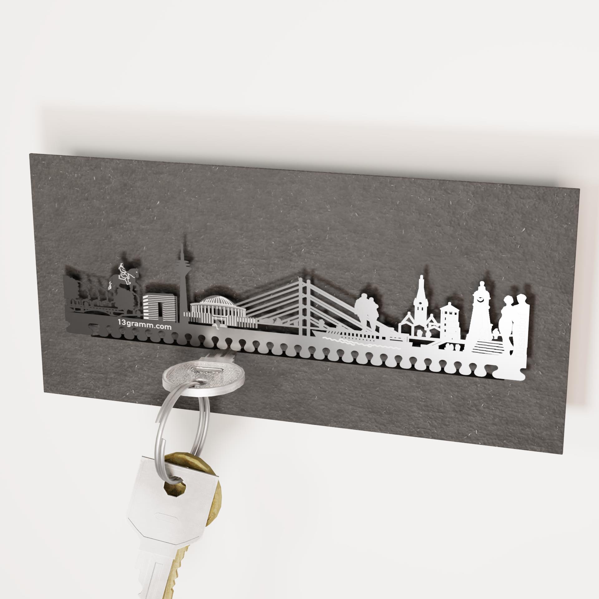 2133_Duesseldorf_Schluesselleiste_Wohnaccessoire_Geschenk_Souvenir_Skyline_Koenigsallee_Rheinturm_Rheinknie-Bruecke_St_Lambertus_Schlossturm_praktische-Aufbewahrung