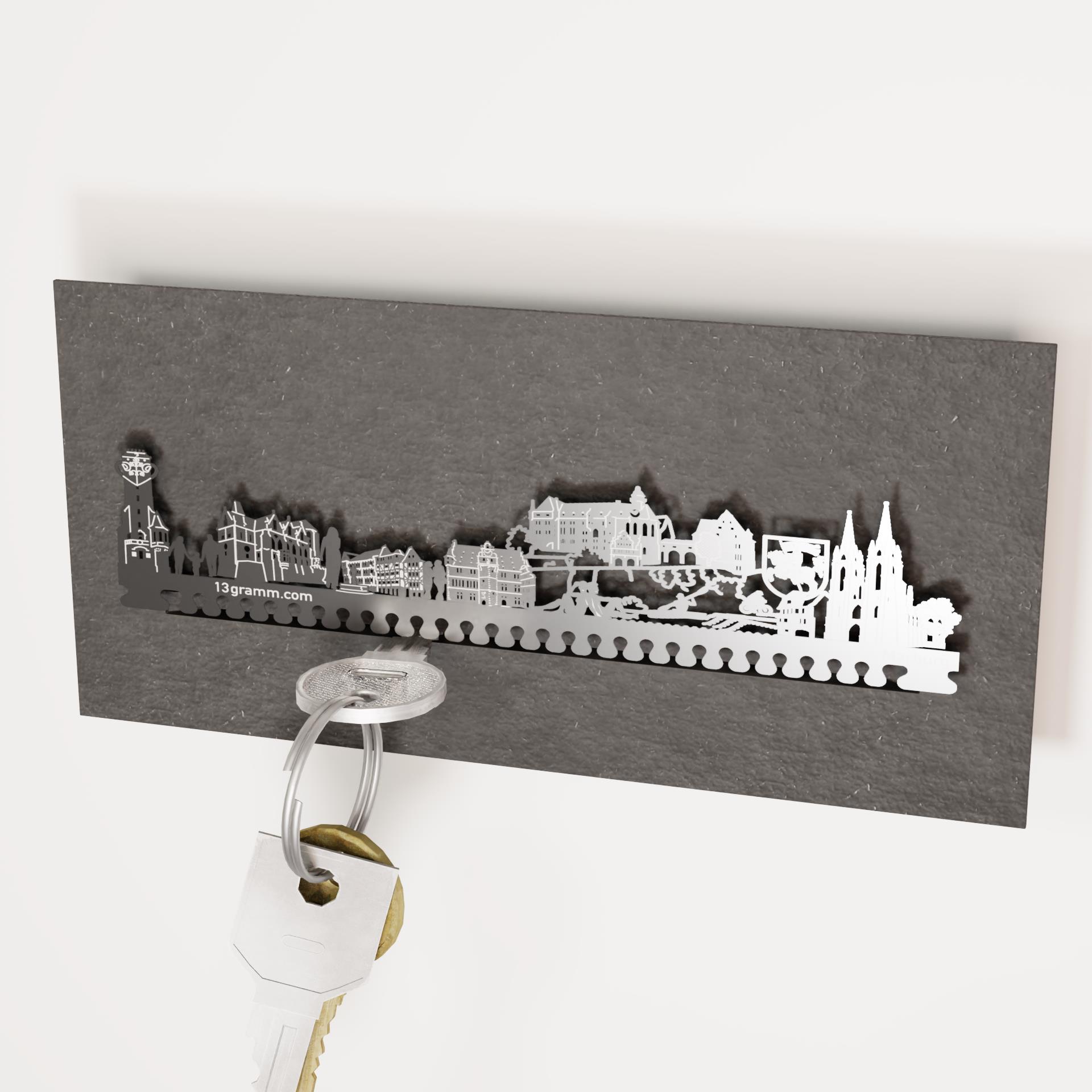 2147_Schluesselbrett_Marburg_stilvoll_Skyline_handgefertigt_Geschenk_Souvenir_Stadtwappen_Oberstadt_Fachwerkhaeuser_Wohnaccessoire_Praktisch_Hochwertig_einzigartig