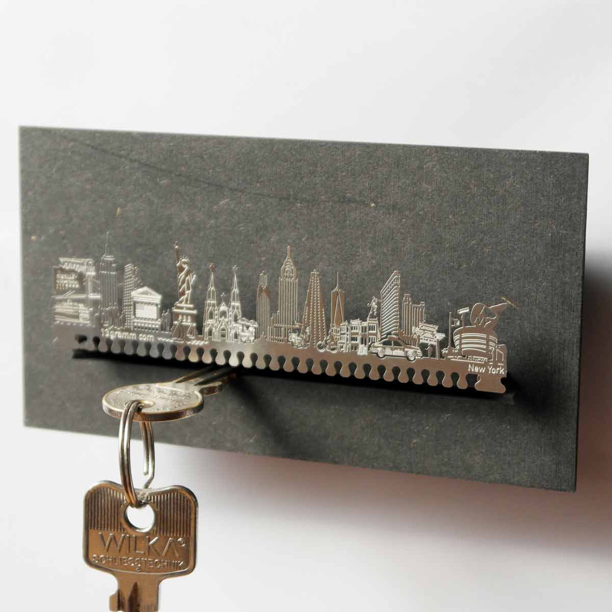 2310_Skyline-Schluesselbrett-New-York_Praktische-Schluesselaufbewahrung_Wanddekoration_Souvenir_Geschenkidee_Sehenswuerdigkeiten_Chelsea-Market
